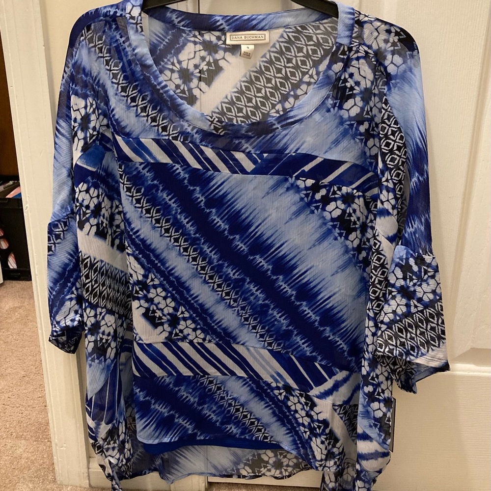 New Dana Buchman two piece blue print top